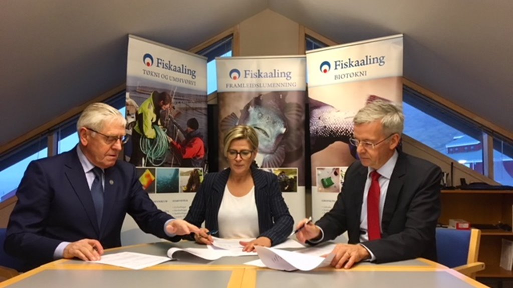 Bakkafrost yvirtekur lívfiskaverkætlanina hjá Fiskaaling