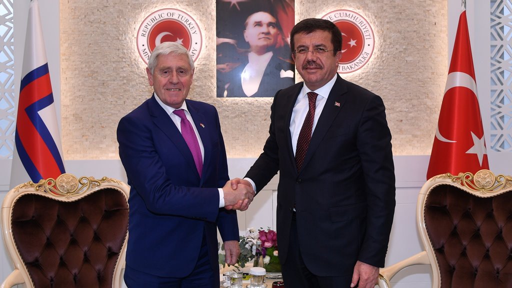 Turkalandssáttmálin á breddanum