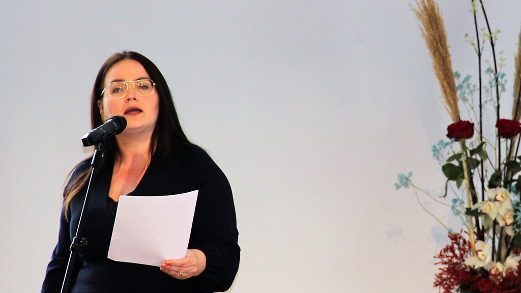 Hanna Jensen á móðurmálsdegnum: Fokus á talgilt, føroyskt mál og føroyskt sum fremmandamál