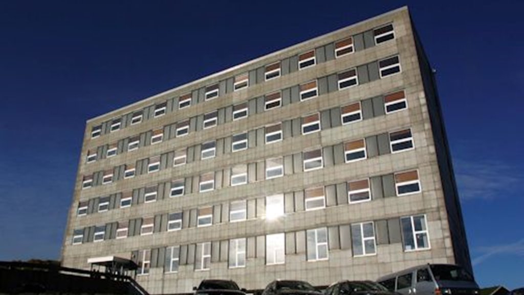 Løgfrøðingur til Almannamálaráðið