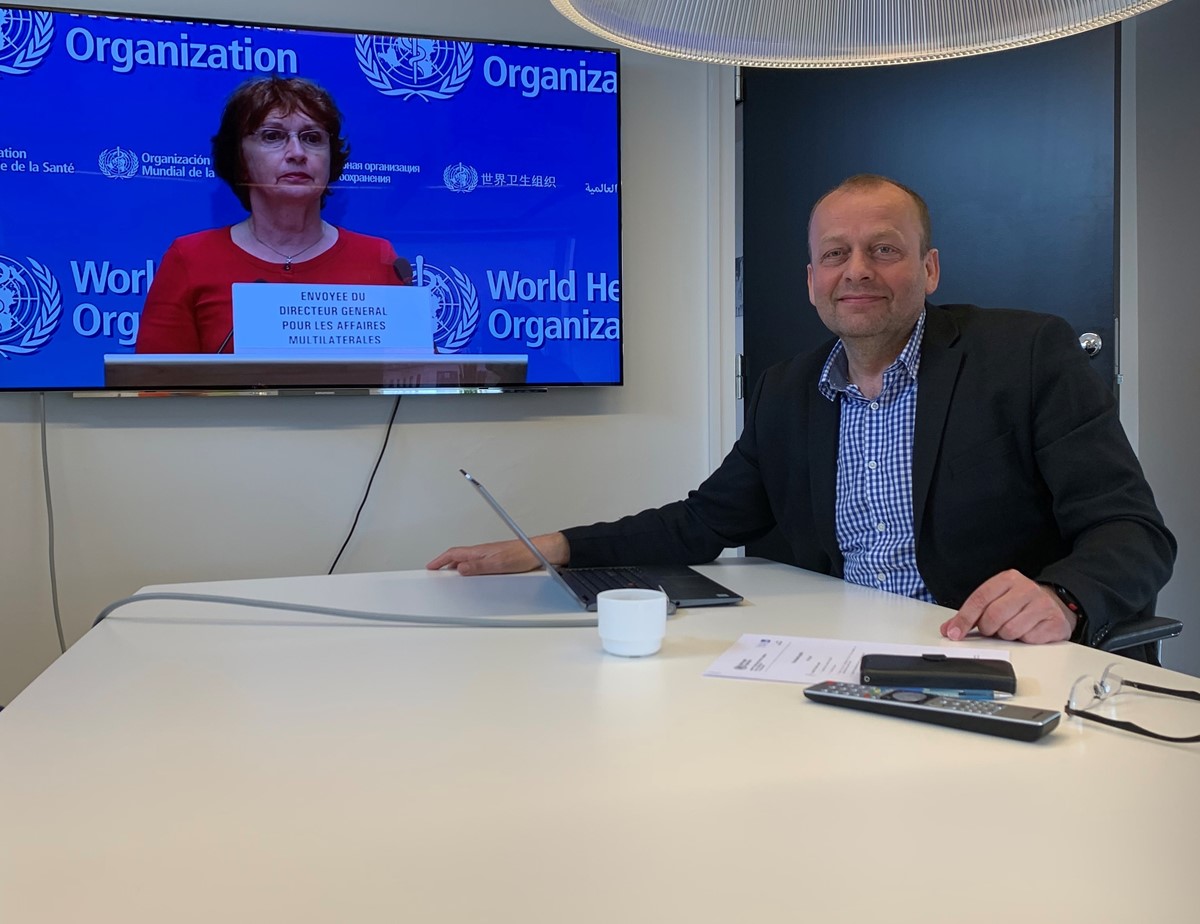 Kaj Leo Holm Johannesen á ársfundi í WHO Heilsumálaráðið