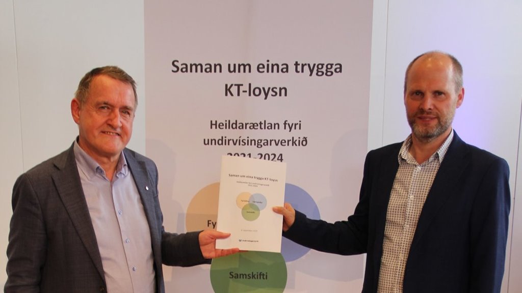 Nýggj heildarætlan fyri KT-umsiting handa landsstýrismanninum