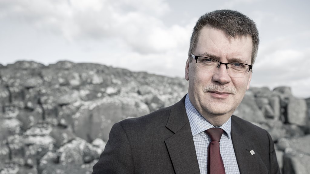 Uppskot um náttúrumargfeldislóg verður lagt fyri løgtingið eftir ólavsøku