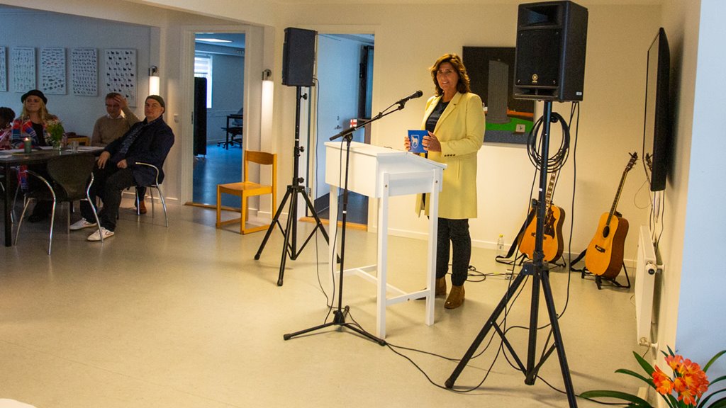 Røða til prógvhandanina hjá Dugna
