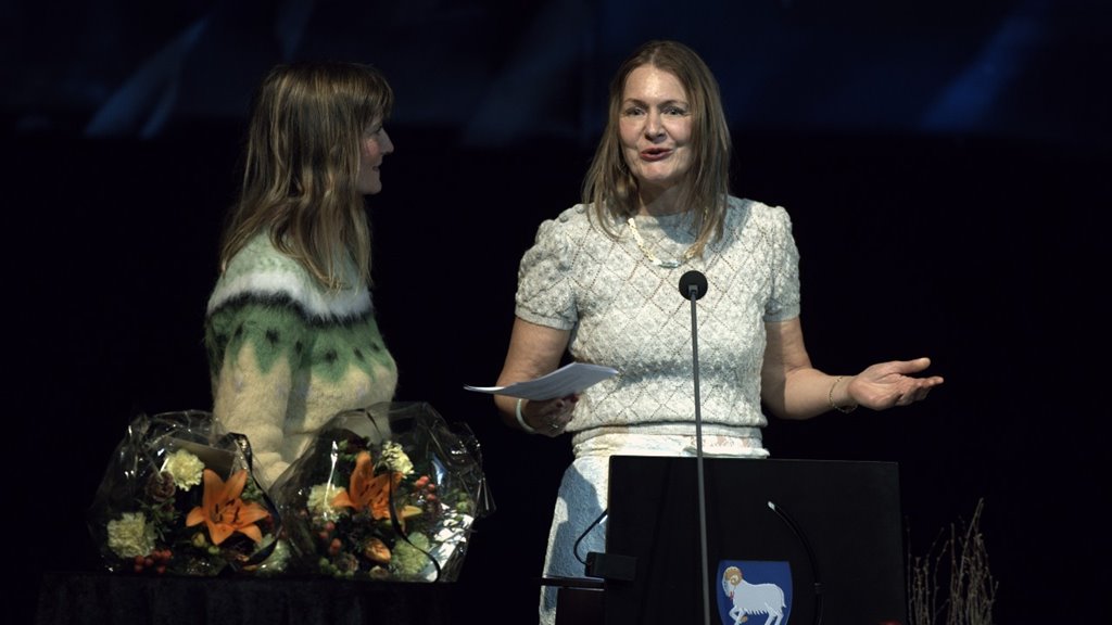 Heiðursgáva landsins 2021 verður latin Guðrun & Guðrun klædnavirki