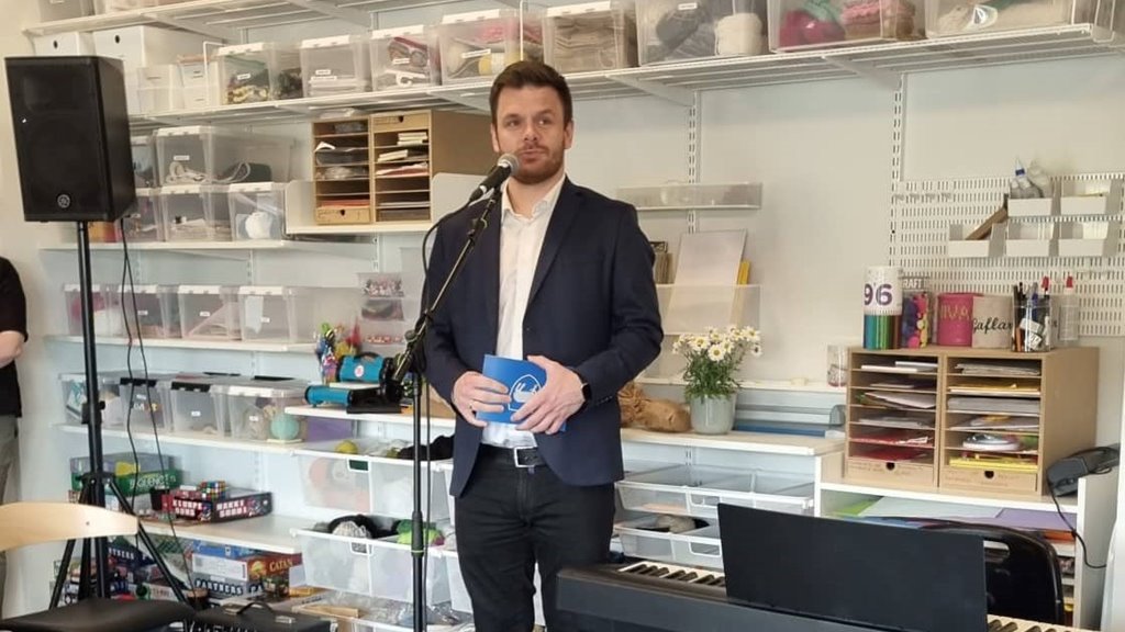 Landsstýrismaðurin til móttøku í Miðvági
