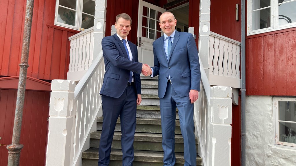 Íslendski forsetin á vitjan í Tinganesi