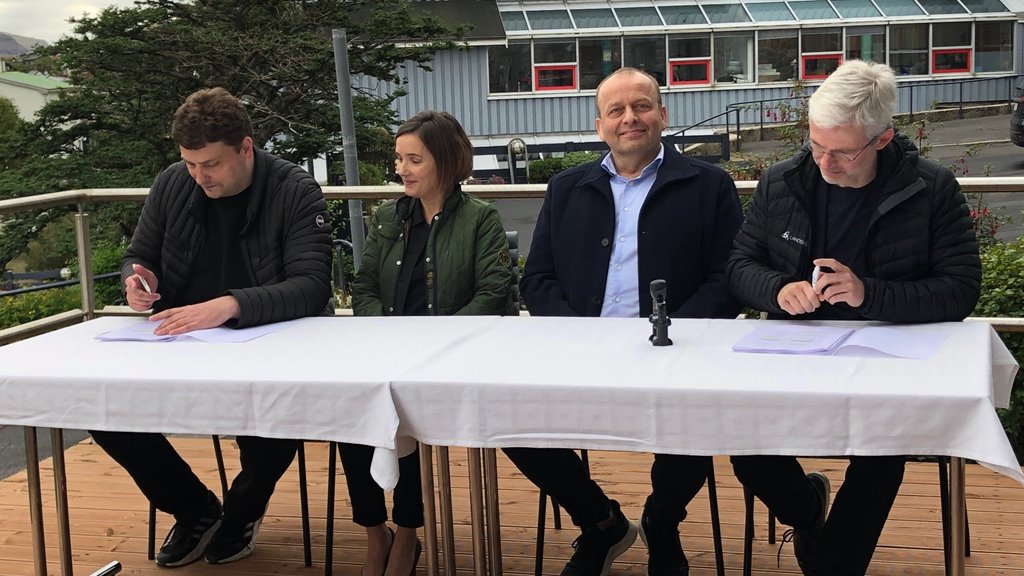 Klárt at fara undir at umvæla gula hús í Klaksvík