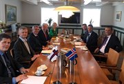 Landsstýrismenninir í uttanríkis- og fiskivinnumálum umrøtt Hoyvíkssáttmálan við íslendska uttanríkisráðharran